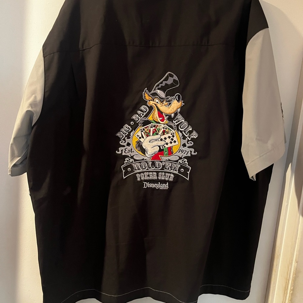 Classic men’s Disney shirt. Big Bad Wolf Hold Em Poker Club.